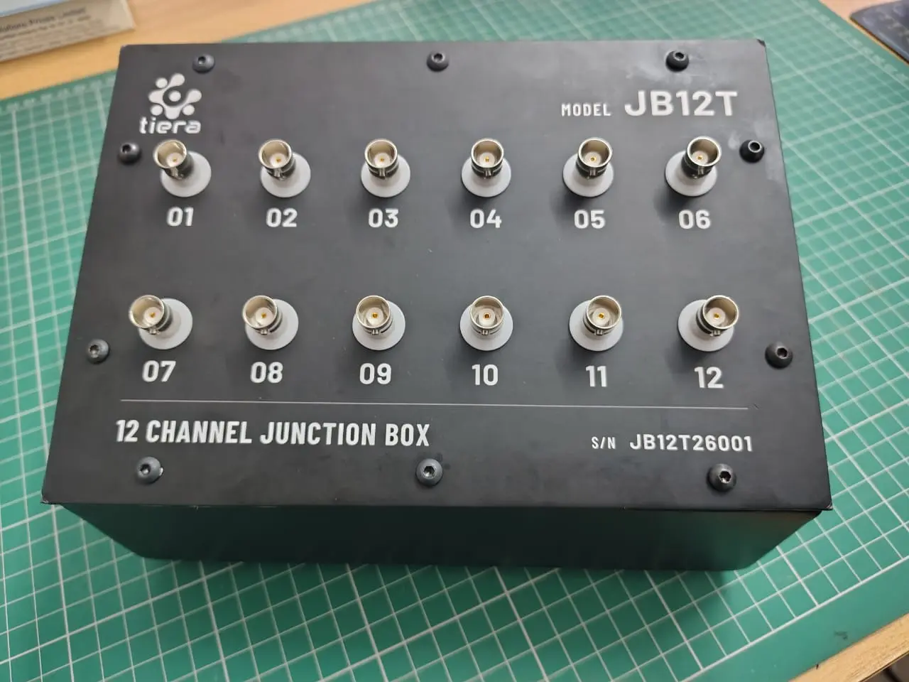 JB12T — 12-Channel BNC Junction Box / Patch Panel