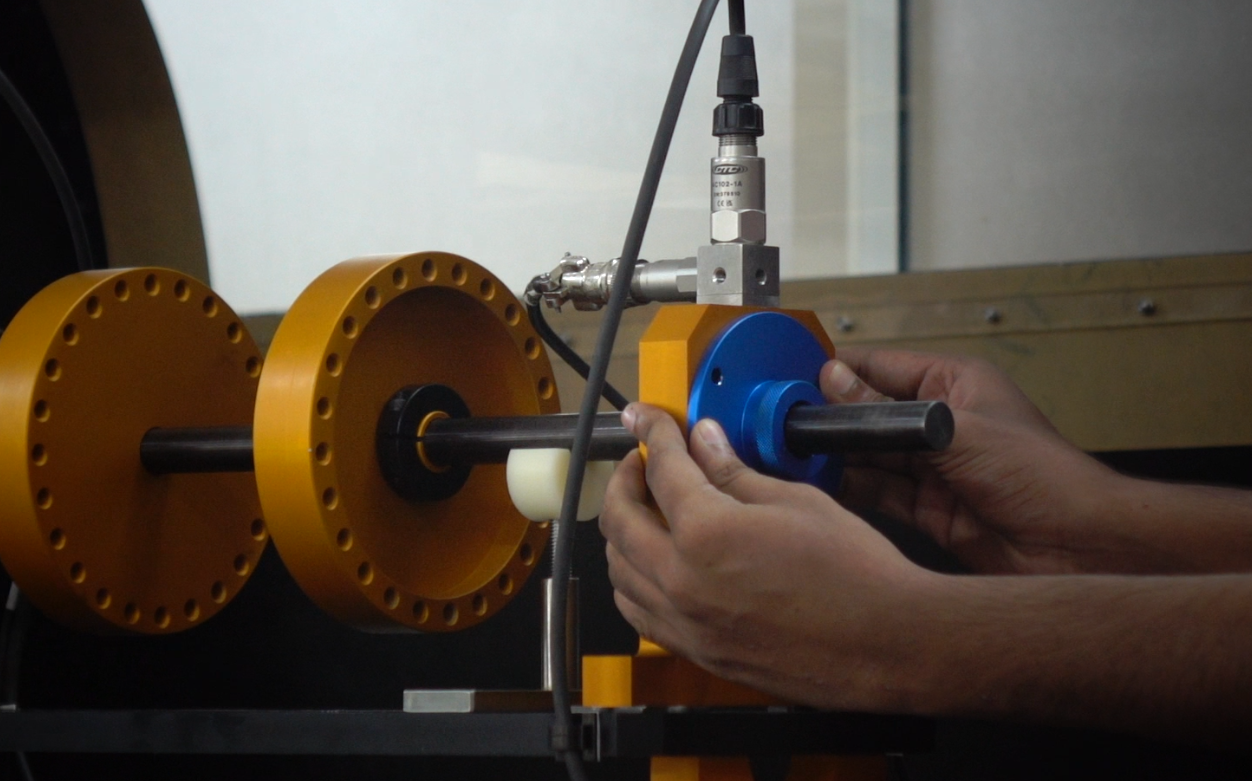 Cocked Bearing Attachment